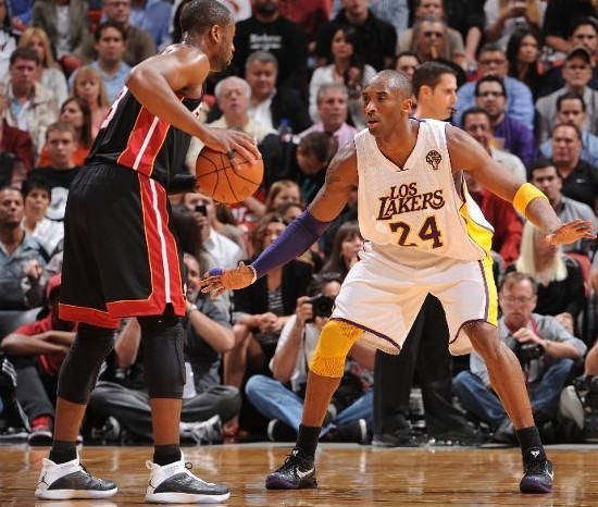 对手面前都 对手面前都